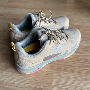 New Keen Terradora II Waterproof Brick Dust/Tan Size 8 Women’s